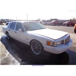 1994 - LINCOLN TOWN CAR