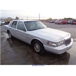 1997 - LINCOLN TOWN CAR / RESTORED SALVAGE