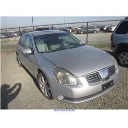 2004 - NISSAN MAXIMA