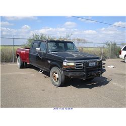 1994 - FORD F350 // DIESEL // TEXAS REGISTRATION ONLY