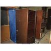 Image 2 : WOODEN DESK
