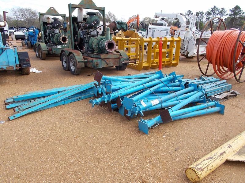 MISC SCREW JACK POST W/FRAME RAIL