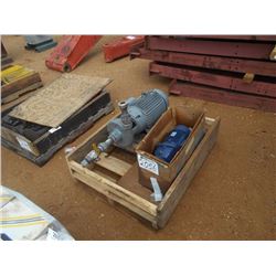 (2) ELECTRIC MOTORS 1 W/PUMP & 1 W/GEAR BOX