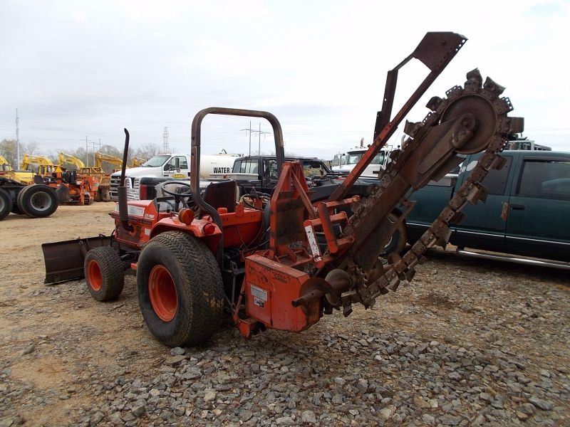 KUBOTA B2150 UTILITY TRACTOR, 4WD, PTO, 3 PTH, DIESEL ENGINE, KUBOTA