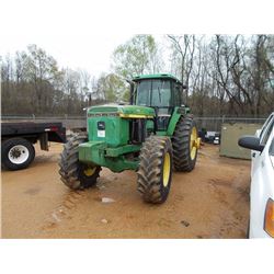 1992 JOHN DEERE 4960 FARM TRACTOR, VIN/SN:002155 - MFWD, ECAB, 520/85R42 REAR TIRES, 18.4R26 FRONT T