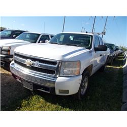 2008 CHEVROLET SILVERADO PICKUP, VIN/SN:2GCEK19J381212215 - Z71, 4X4, GAS ENGINE, A/T, EXTENDED CAB,