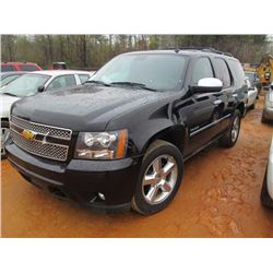 2013 CHEVROLET TAHOE LTZ, VIN/SN:1GNSCCE08DR245390 - GAS ENGINE, A/T, ENTERTAINMENT SYSTEM, SUN ROOF