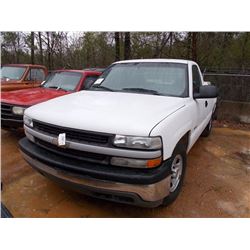 2002 CHEVROLET 1500 PICKUP, VIN/SN:1GCEC14T72E187895 - GAS ENG, A/T, ODOMETER READING 174,882 MILES