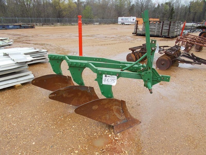 3 ROW BOTTOM PLOW