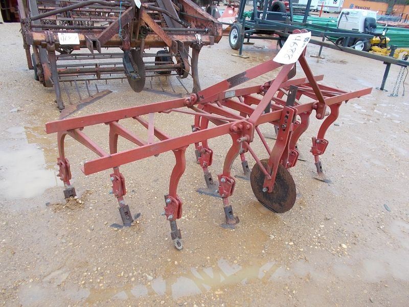 2 ROW CULTIVATOR