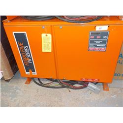 FERRO FIVE FR SERIES COMPUCHARGE CONTROL BATTERY CHARGER MODEL: FR18L750, 36 VOLTS