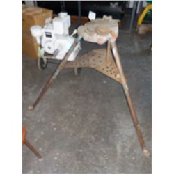 RIGID TRI STAND