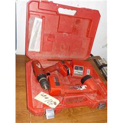 MILWAUKEE CORDLESS DRILL KIT