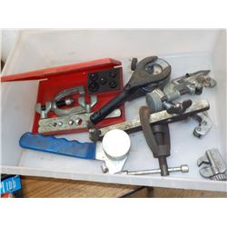TL PIPE CUTTER & FLARING SETS