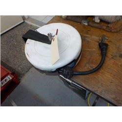 RETRACTABLE AIR HOSE