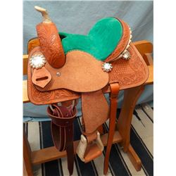 Morris Saddlery, 10", barrel saddle, rough out seat & fender, padded green seat, carved & stamped, r