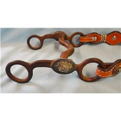 Iron bit with war bonnetts mtd on sides in new headstall