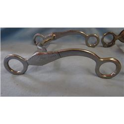 2 Kelly  silver mtd bits