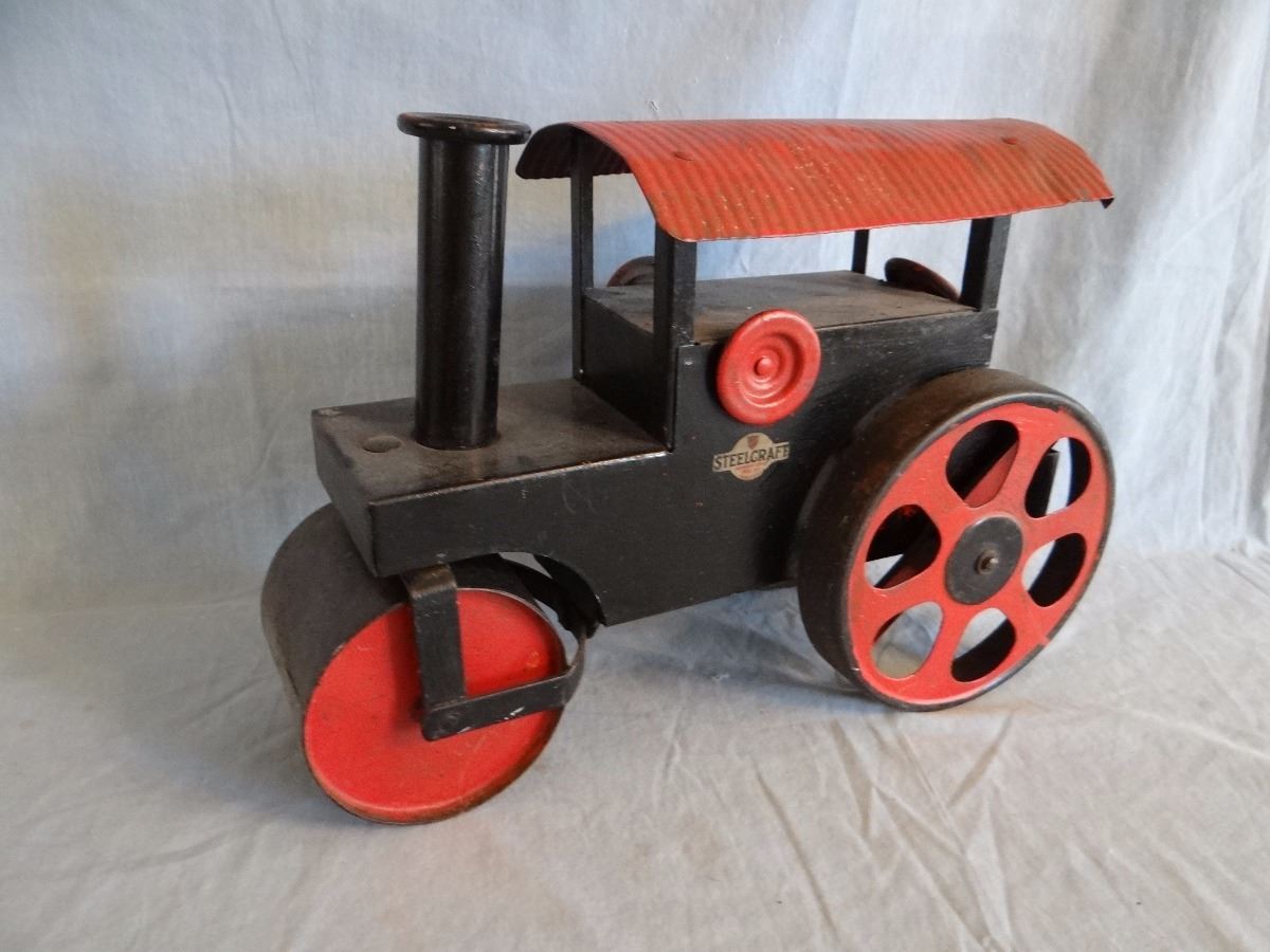 Steelcraft vintage toy steam roller tractor, 11” h x 16” l, repainted