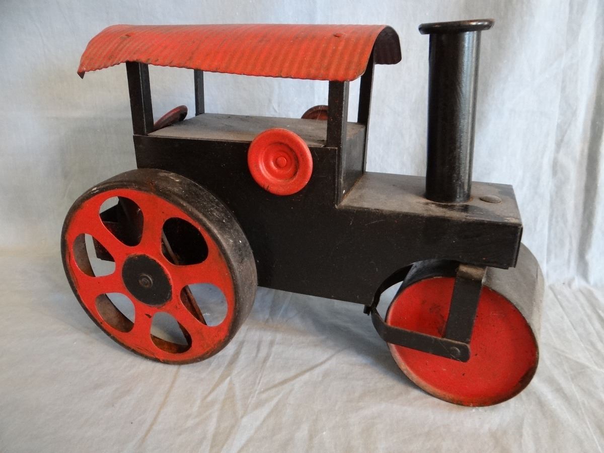 Steelcraft vintage toy steam roller tractor, 11” h x 16” l, repainted