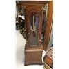 Image 7 : Grandmother's Clock by Colonial Mfg. Co.