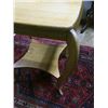 Image 4 : Golden Oak Table