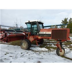 Hesston 8100 - 21' Swather