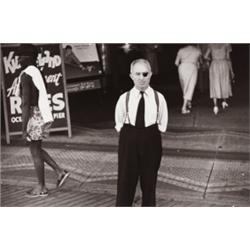 LOUIS FAURER (American, 1916-2001) FOUR PHOTOGRAPHS 2 signed in ink below image on recto each tit...