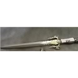 FANTASY KNIFE - CROWN DESIGNED POMMEL