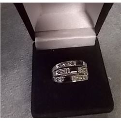 RING - NON-FEROUS - THREE BANDS WITH CLEAR & RED CRYSTALS