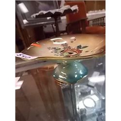 ROYAL WINTON CANDY DISH ON PEDESTAL