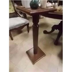 MAHOGANY 3' PEDESTAL