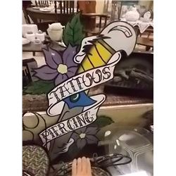 SIGN - TATOO/PIERCING
