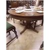 Image 1 : SOLID ROUND QUARTER SAWN OAK TABLE