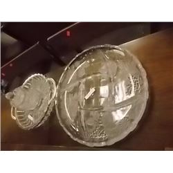 SHELF LOT CRYSTAL - 2 PLATTERS