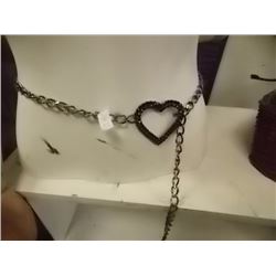 CHAIN BELT - BUCKLE HEART WITH BLACK STONES - ONYX