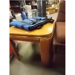 OAK END TABLE
