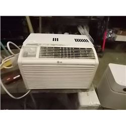 LG AIR CONDITIONER - WORKING