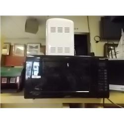 BREAD MAKER & MICROWAVE