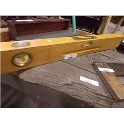 VINTAGE LEVEL - NEW  - WOOD AND BRASS W/ ORIGINAL BOX - WE TOOK OUT OF THE BOX
