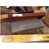 Image 1 : VINTAGE SHARPENING STONE IN WOOD CASE