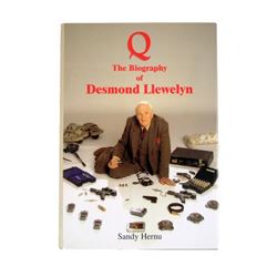 Q Biography Of Desmond Llewelyn Autographed Book Movie Props