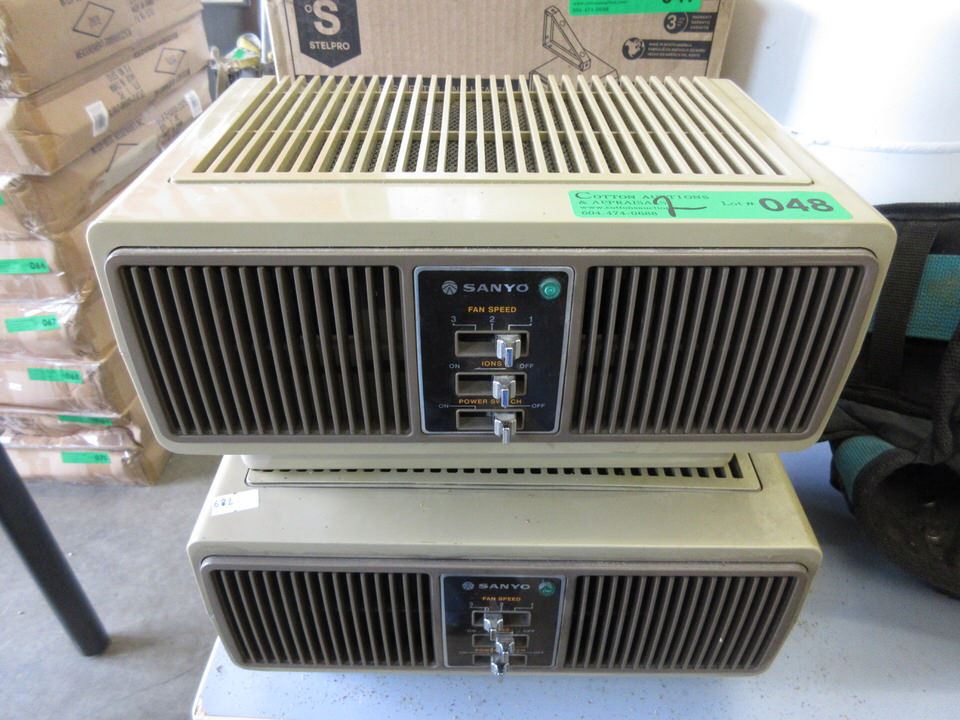 2 Sanyo Electronic Air Cleaner Ionizer S