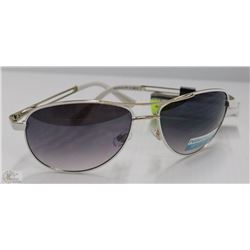 MENS FOSTER GRANT WHITE AVIATOR SUNGLASSES
