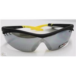 MENS IRONMAN BY FOSTER GRANT SUNGLASSES