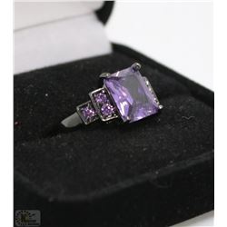 NEW LADIES RING PURPLE ON BLACK