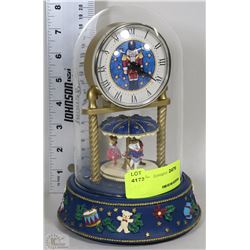 MUSICAL CHRISTMAS CLOCK