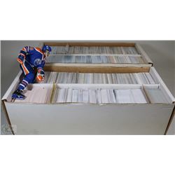 3000+ ASSORTED HOCKEY CARDS AND FIGURINE