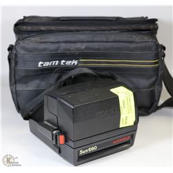 POLAROID SUN 660-600 LAND CAMERA WITH CAMERA BAG