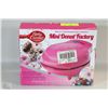 Image 1 : BETTY CROCKER MINI DONUT MAKER